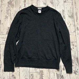 Gap sweater